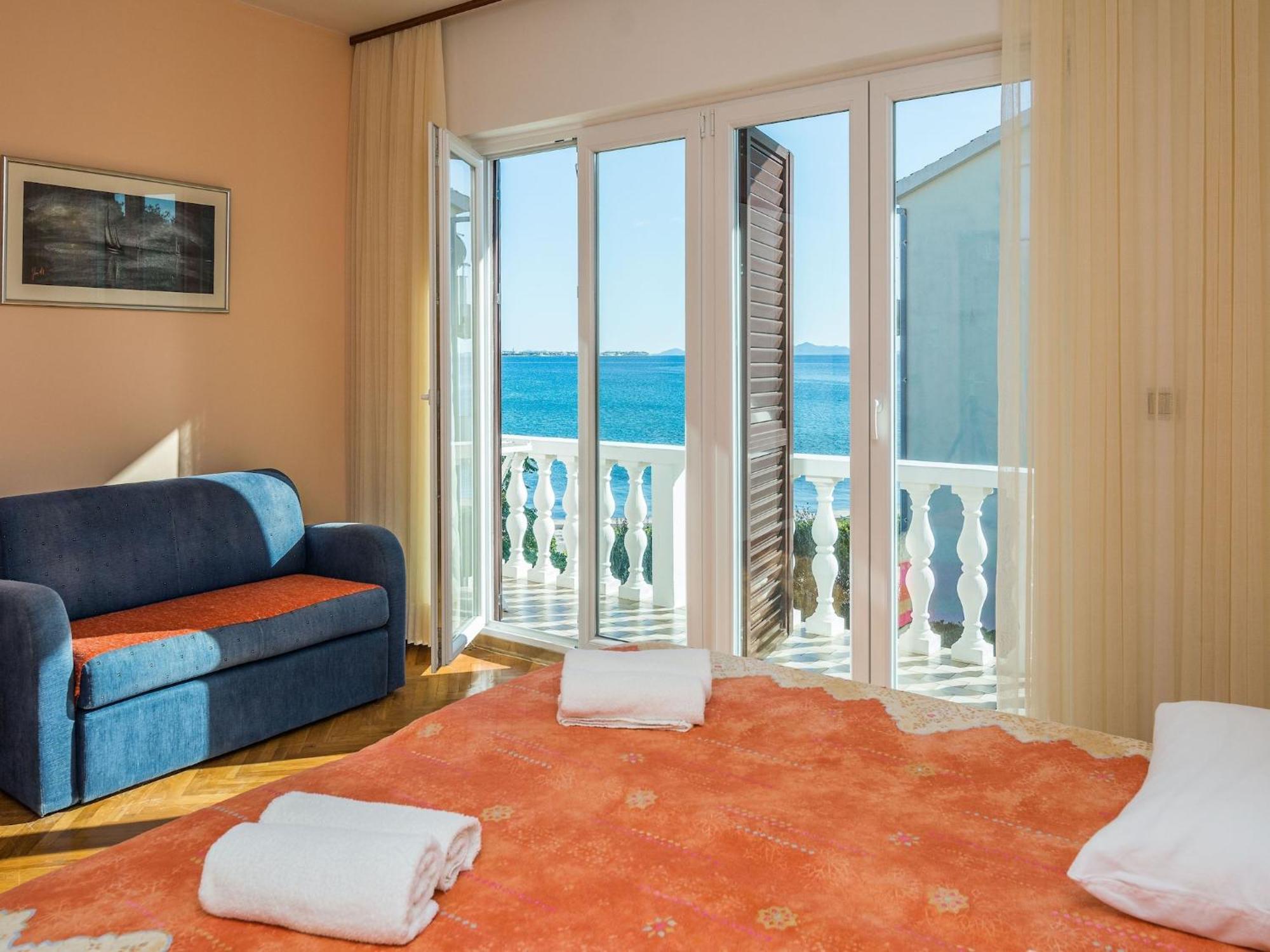 Apartments In House Liveric, In Vir At The Beach Экстерьер фото